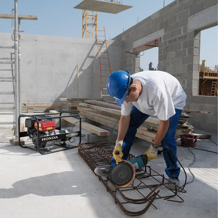 Endurance generator being used by model.