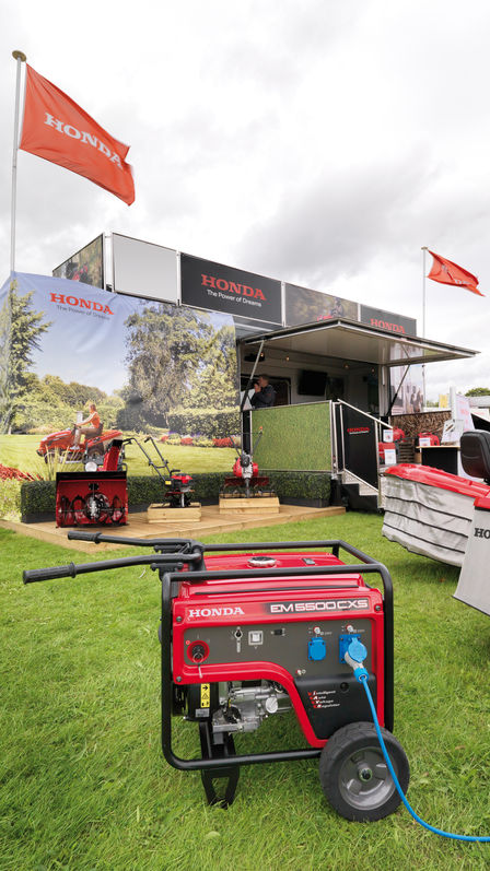 Endurance high-tech in use.