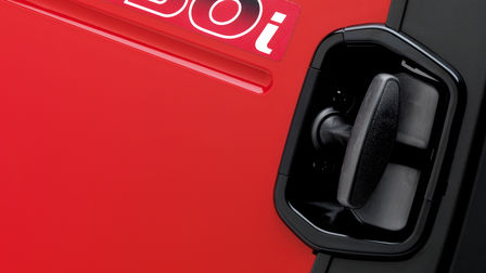 Close up of pull-cord handle.