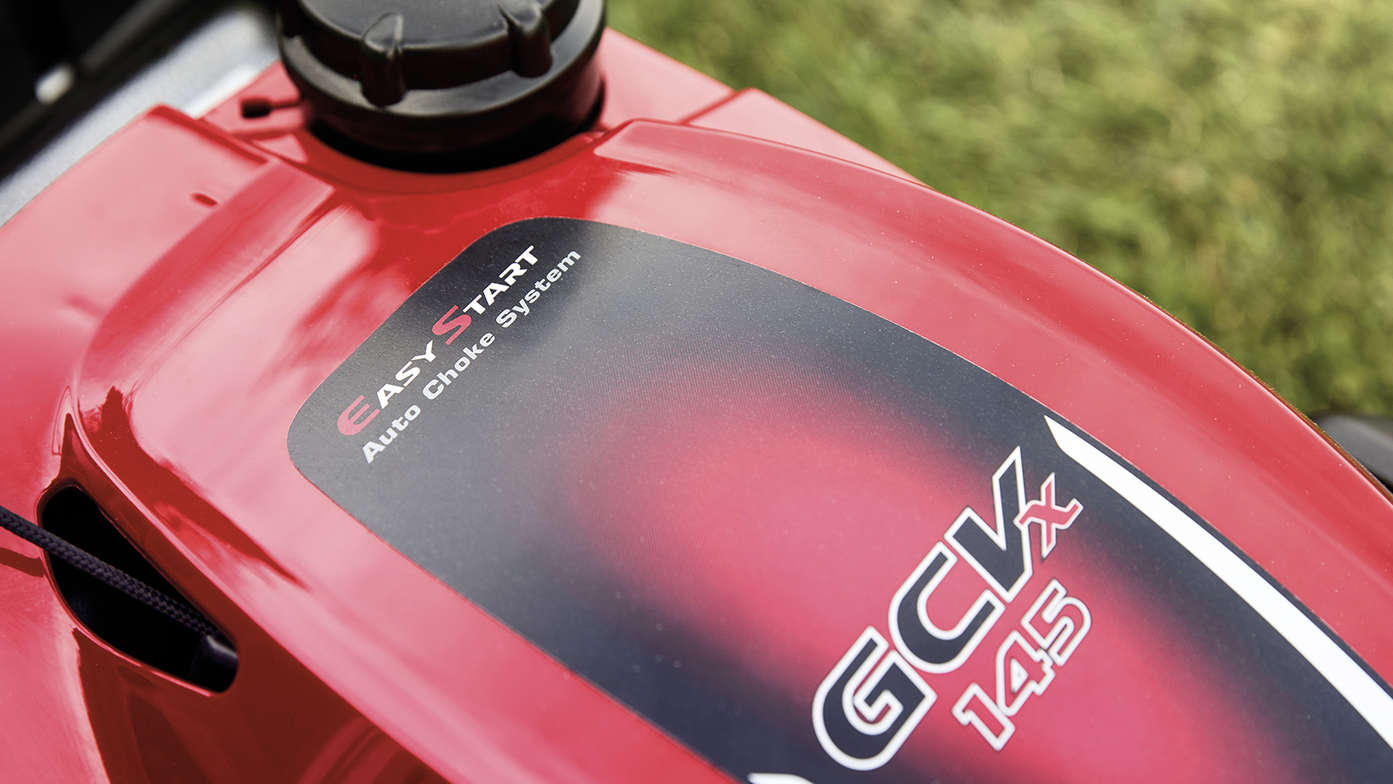 Honda IZY gcv 145  close up top view