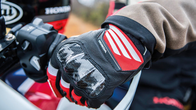 Close-up of glove whilst holding the handlebar