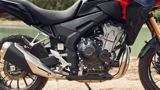 CB500X Dual Discs and Twin-Piston Calipers
