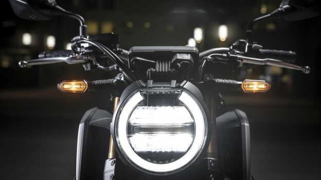 lighting system of the CB650R.