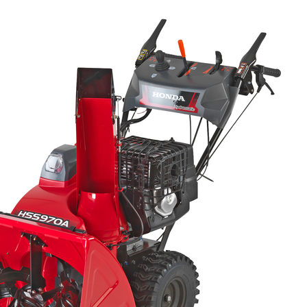 Rear three quarter, left facing 7 Series.