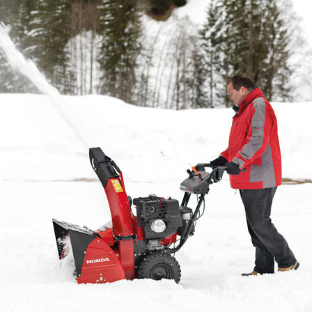 7 Series, being used by model, snow location.